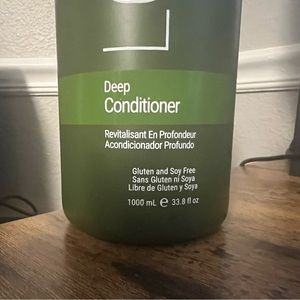33.8fl oz LOMA deep conditioner NWT